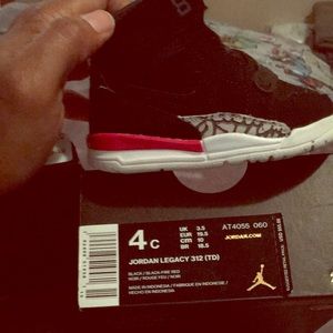 Baby Jordan Legacy 312
